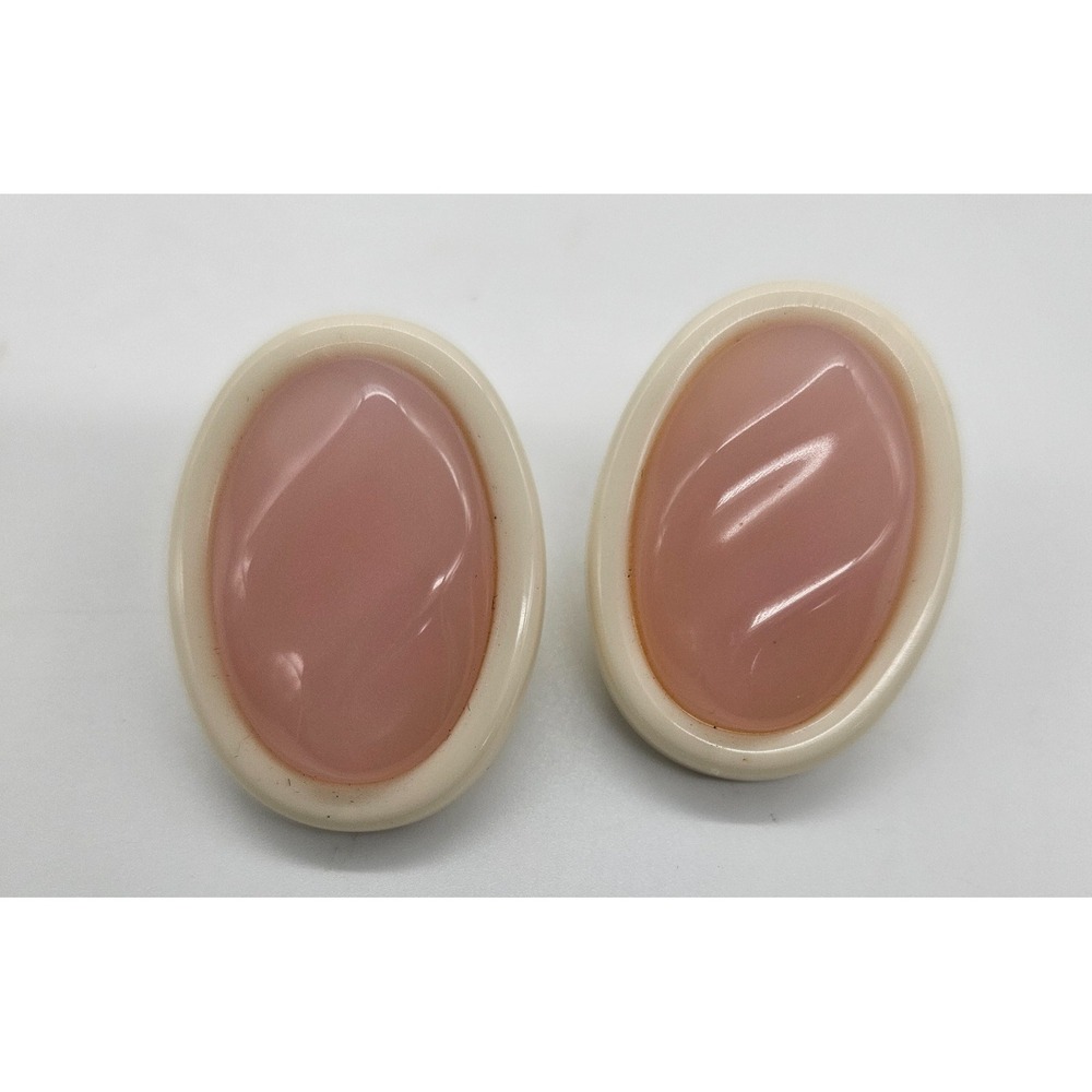 Vintage AVON Pink and Cream Oval Stud Earrings Retro Resin Cabochon Post Jewelry - Picture 2 of 7